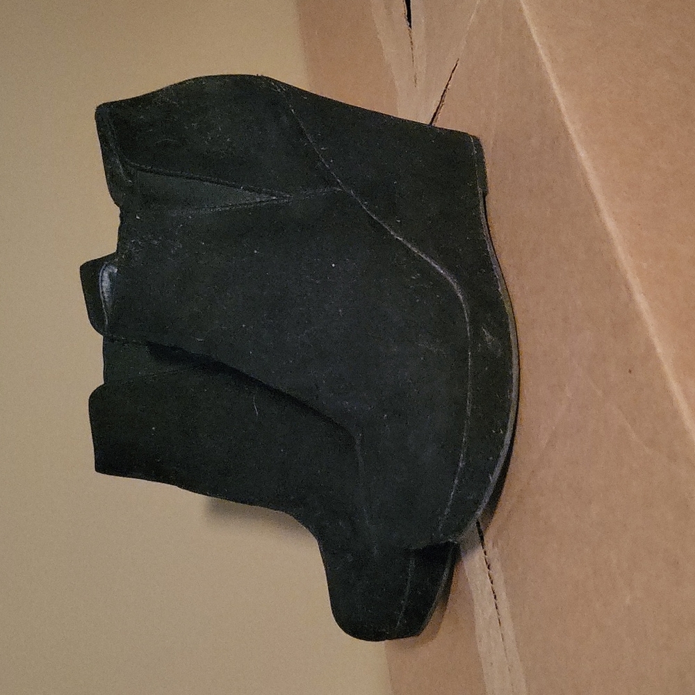 Black Suede X-Appeal Size 6½